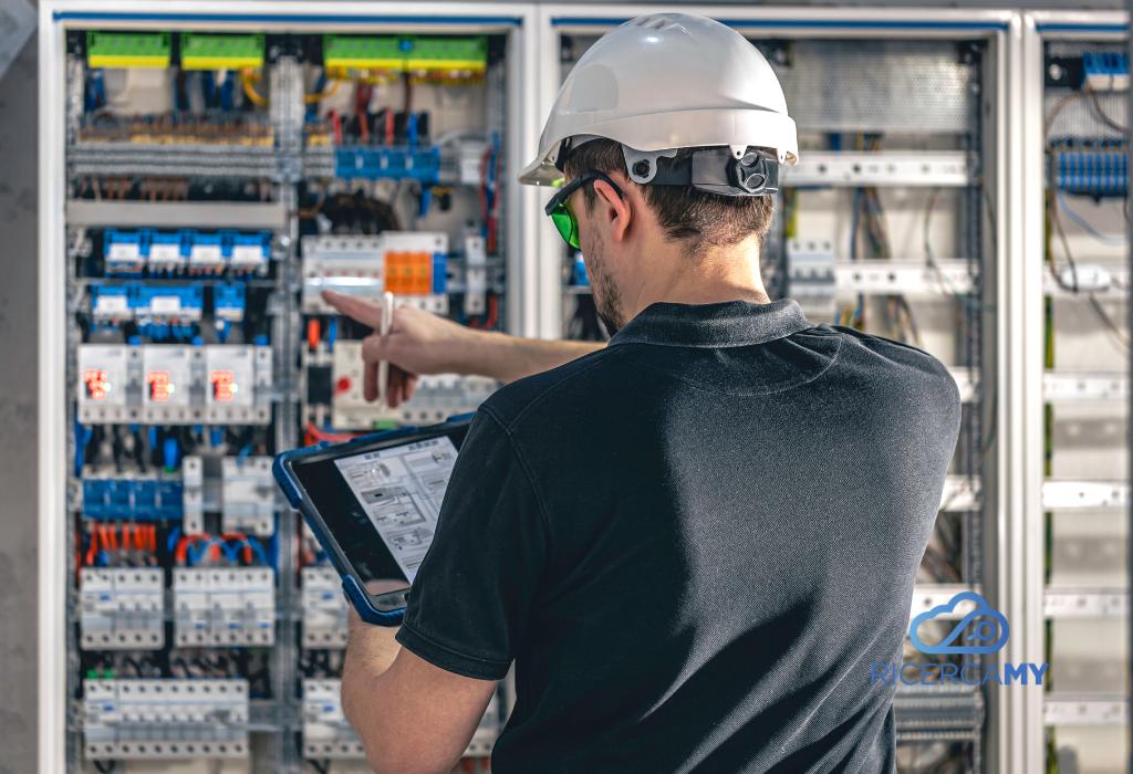 manutentore elettrico