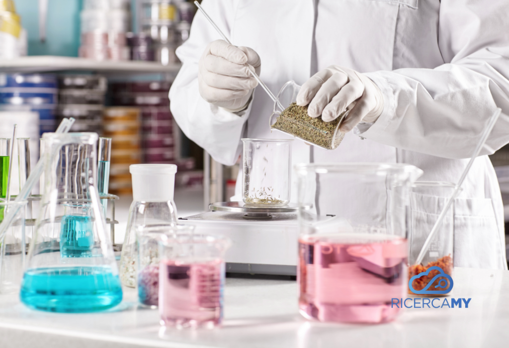 Cosmetic formulation chemist al lavoro in laboratorio R&D durante lo sviluppo di un'emulsione skincare