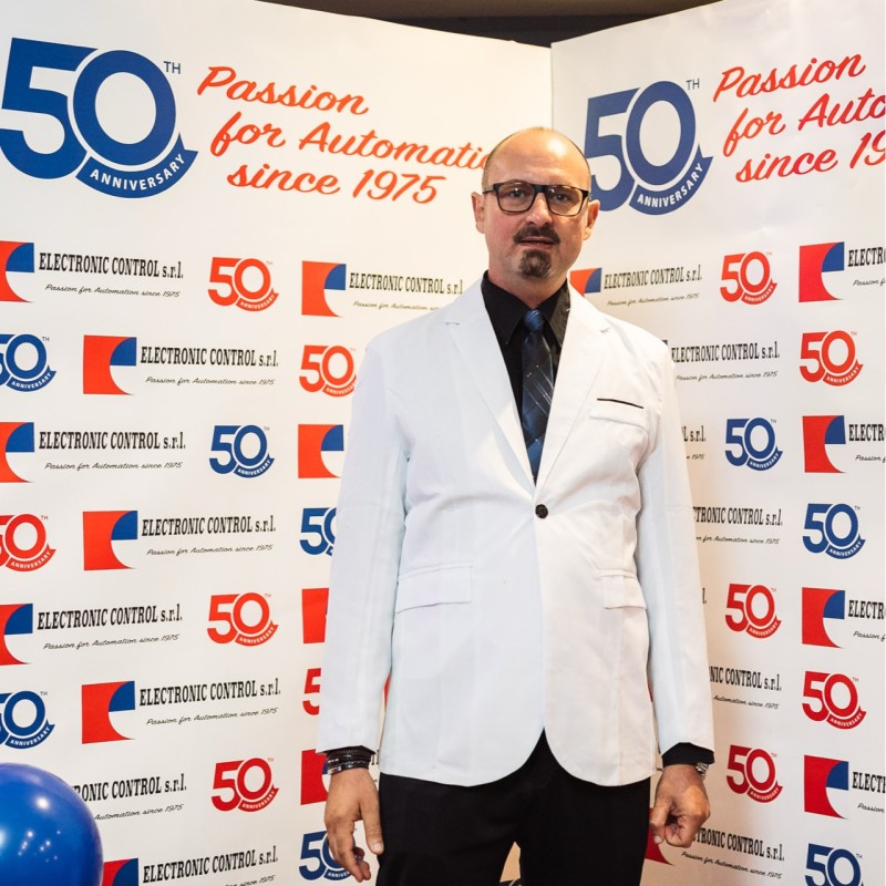 Caso studio electronic control