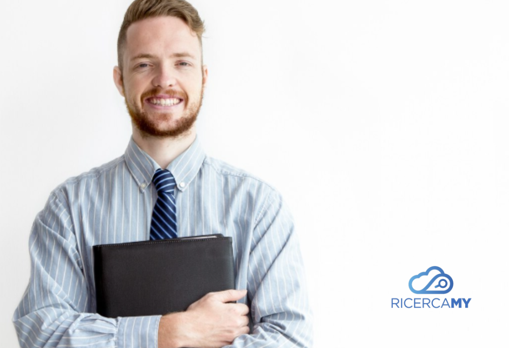 Legal Assistant: Smetti di cercare profili ibridi con gli annunci. Scopri come l'Head Hunting mirato di Ricercamy ti dà il controllo e trova subito il talento affidabile.